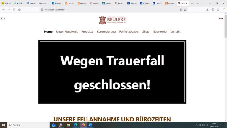 Schwarzes Banner mit weißem Text "Wegen Trauerfall geschlossen!" auf der Website einer Gerberei.